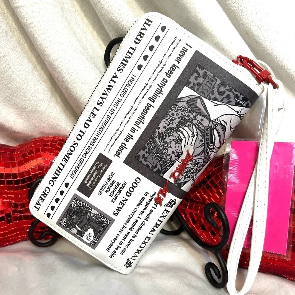 ❤️📰  Betsey Johnson 